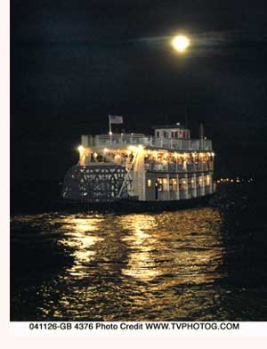 Moonlight-riverboat1
