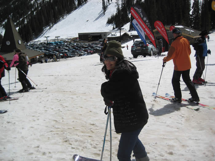 down-the-ski-slopes