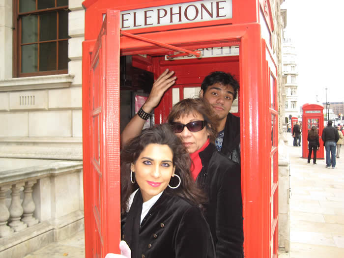 phone-booth-whitehall-london